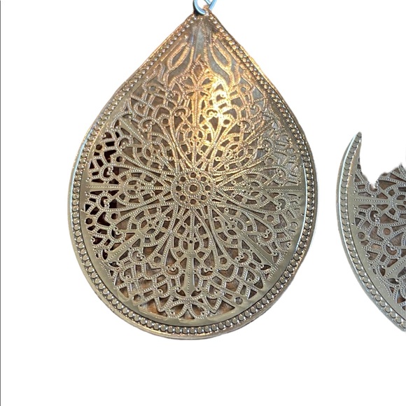 Boho Gunmetal Gray Cutout Metal Teardrop Shaped Lightweight Drop Earrings - Picture 3 of 4